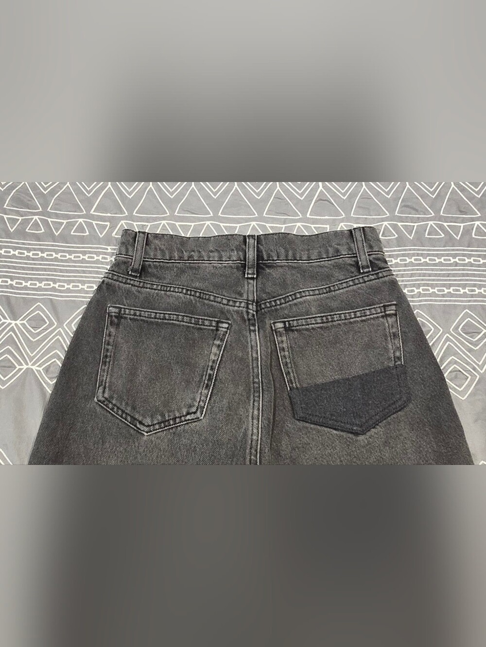 Reformation Cynthia Patch High Rise Straight Cropped Jeans In Black Size 25 - Picture 4 of 9
